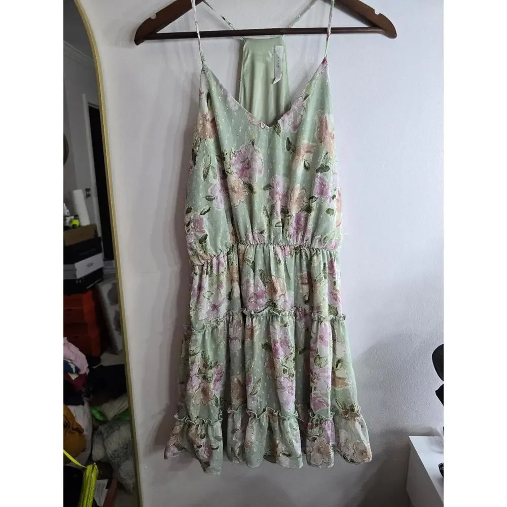 Lush dress - Picture 1 of 4